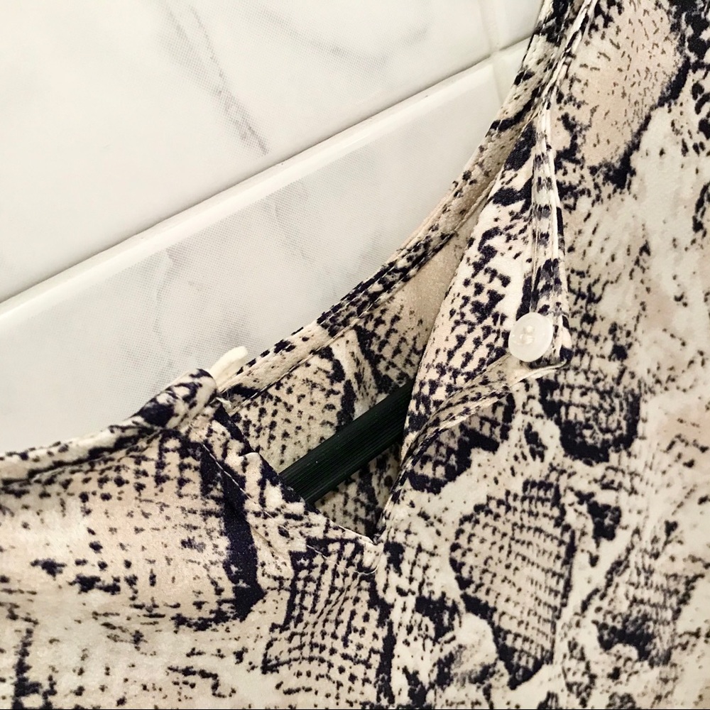 Sleeveless Twisted Snake Printed Dress - NWTags - Picture 11 of 12